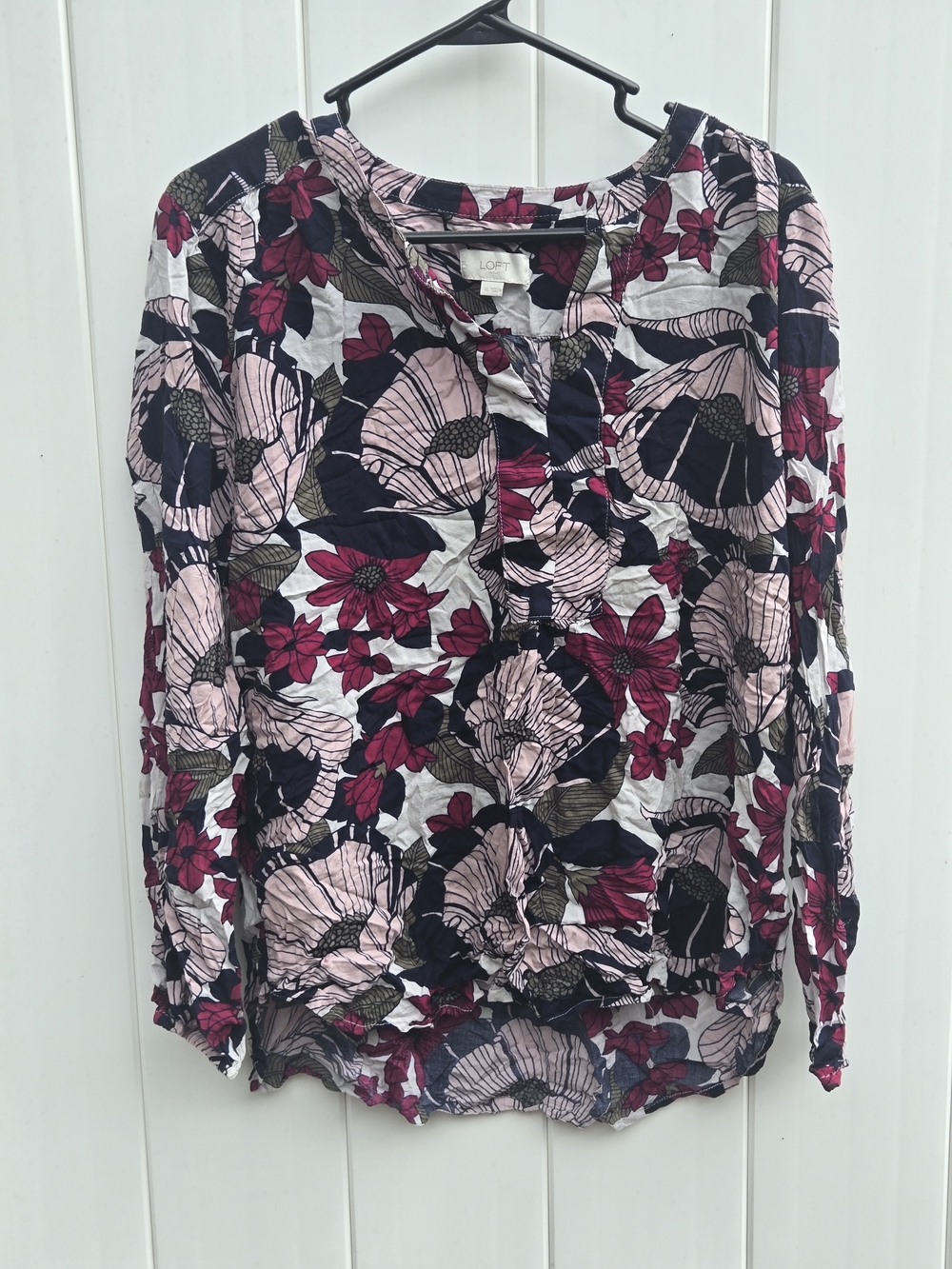 LOFT Navy, Pink and Burgundy Floral Blouse Size XL